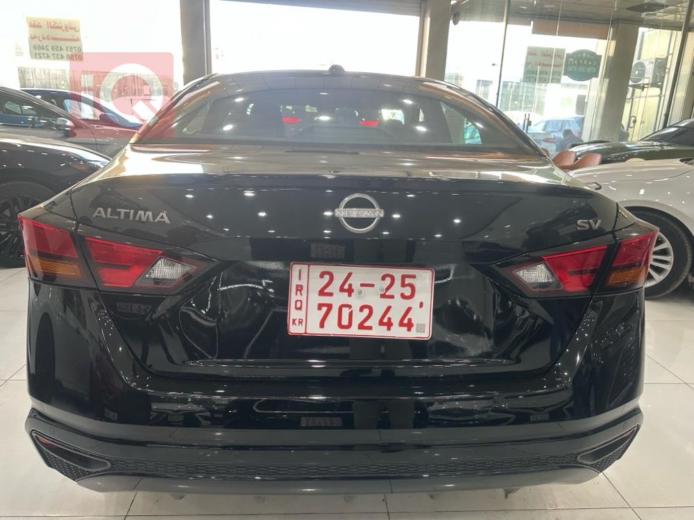 نیسان ئەلتیما